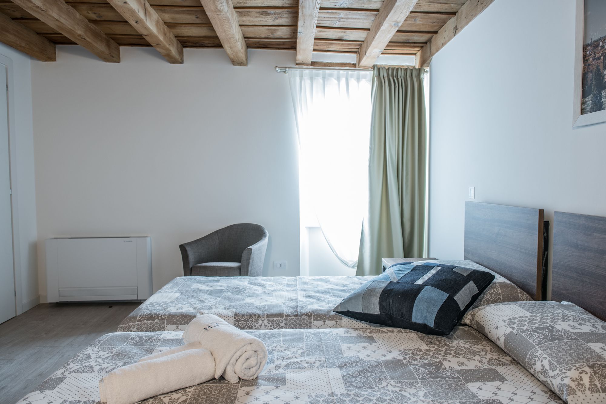 Carrera Home