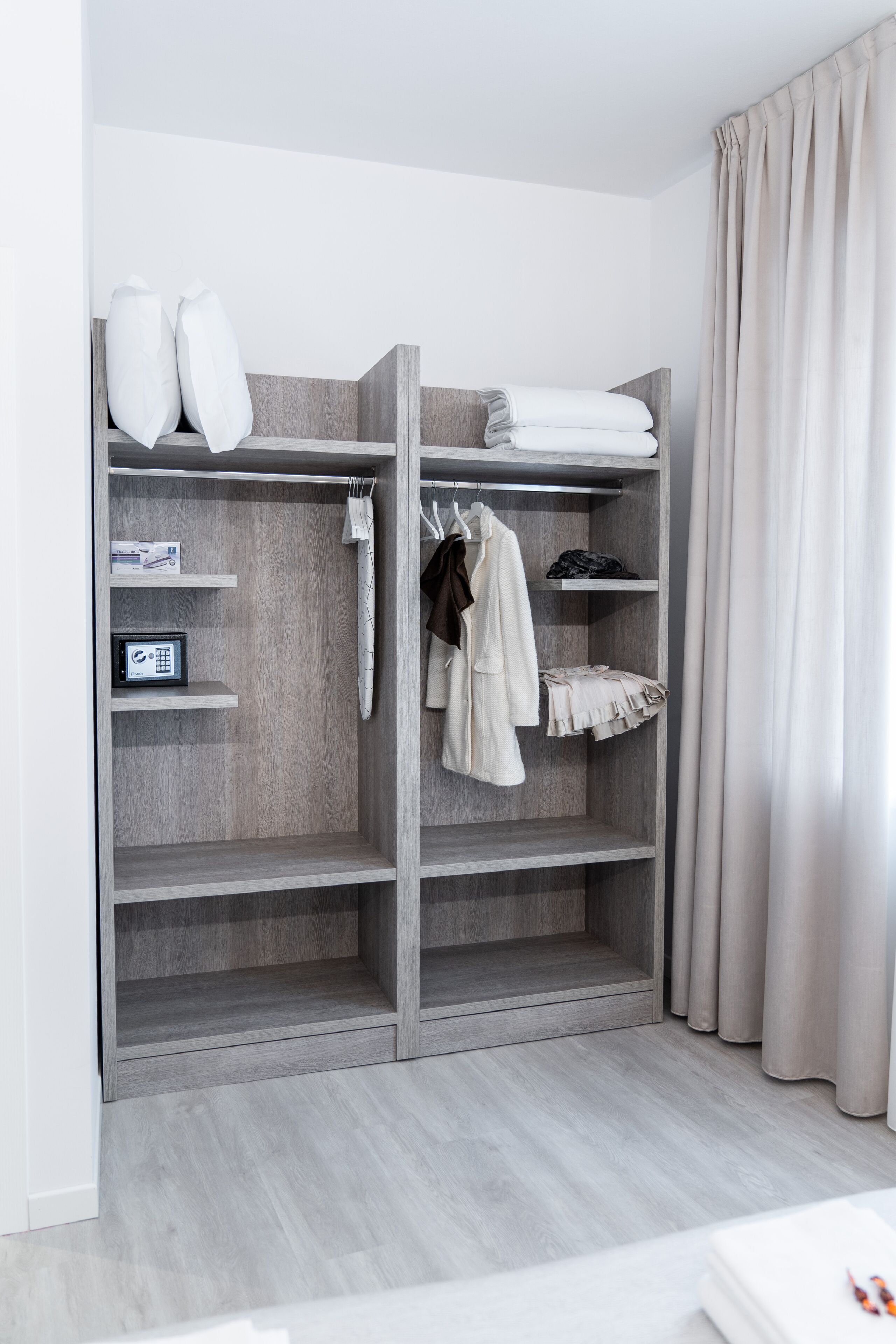 Dolce Notte Apartments