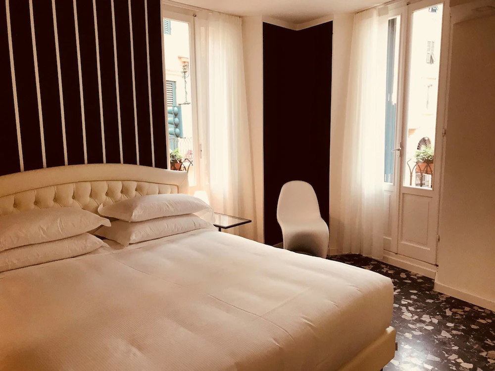 Dolce Verona Suites
