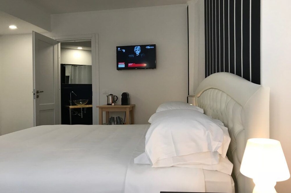 Dolce Verona Suites