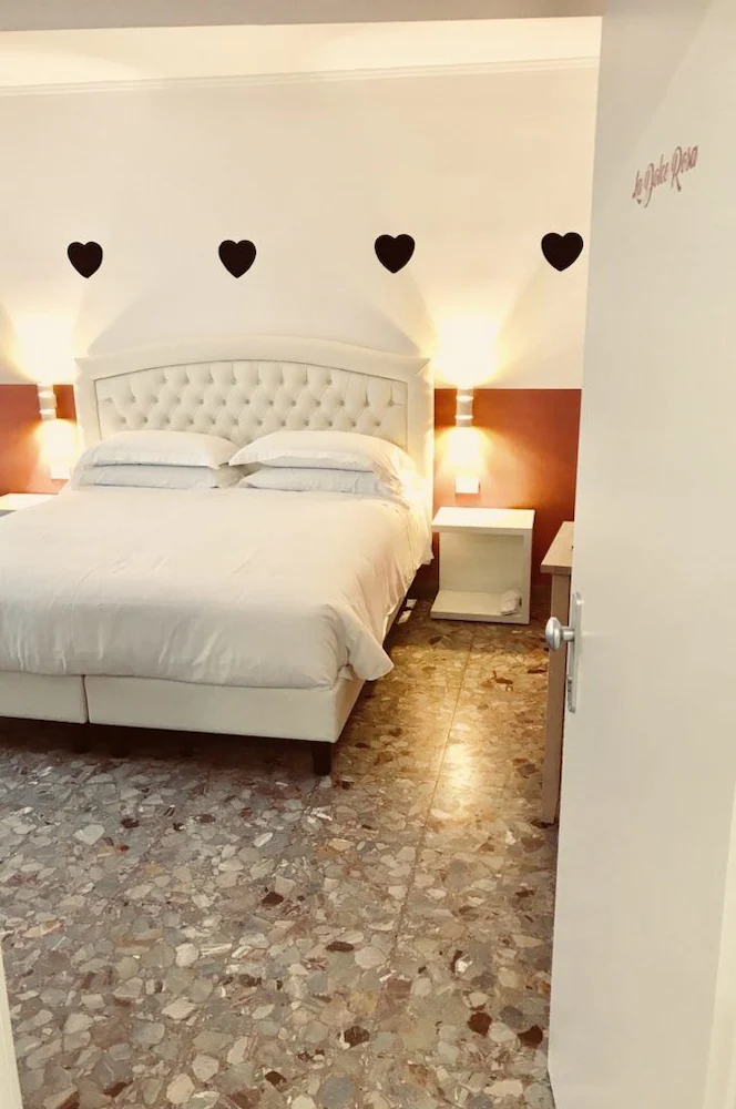 Dolce Verona Suites