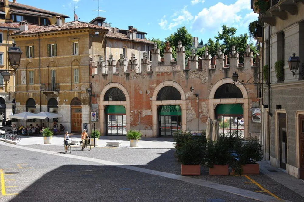 Dolce Verona Suites