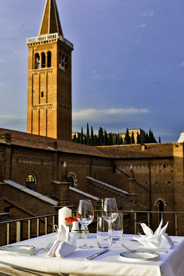Due Torri Hotel
