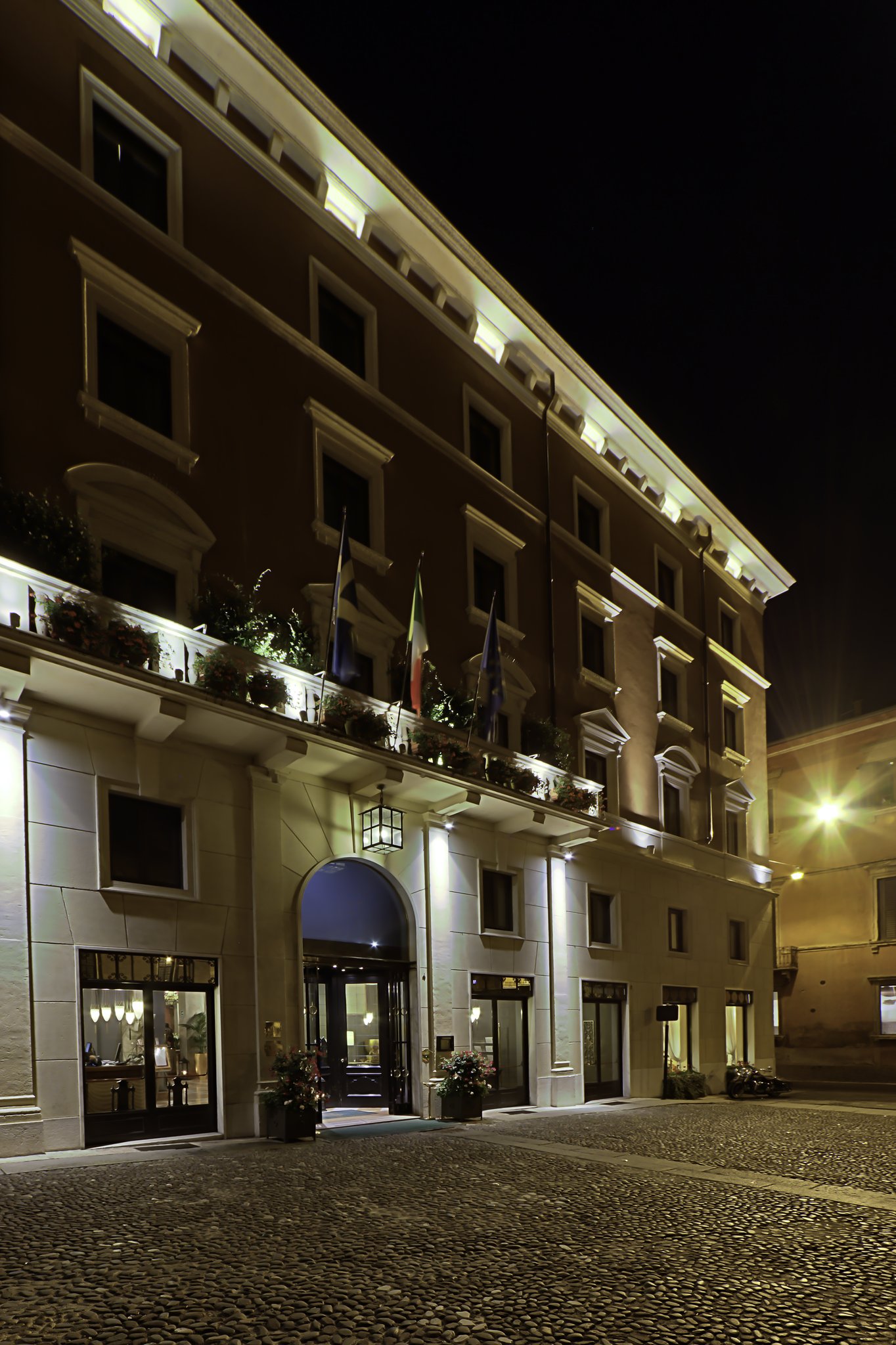 Due Torri Hotel