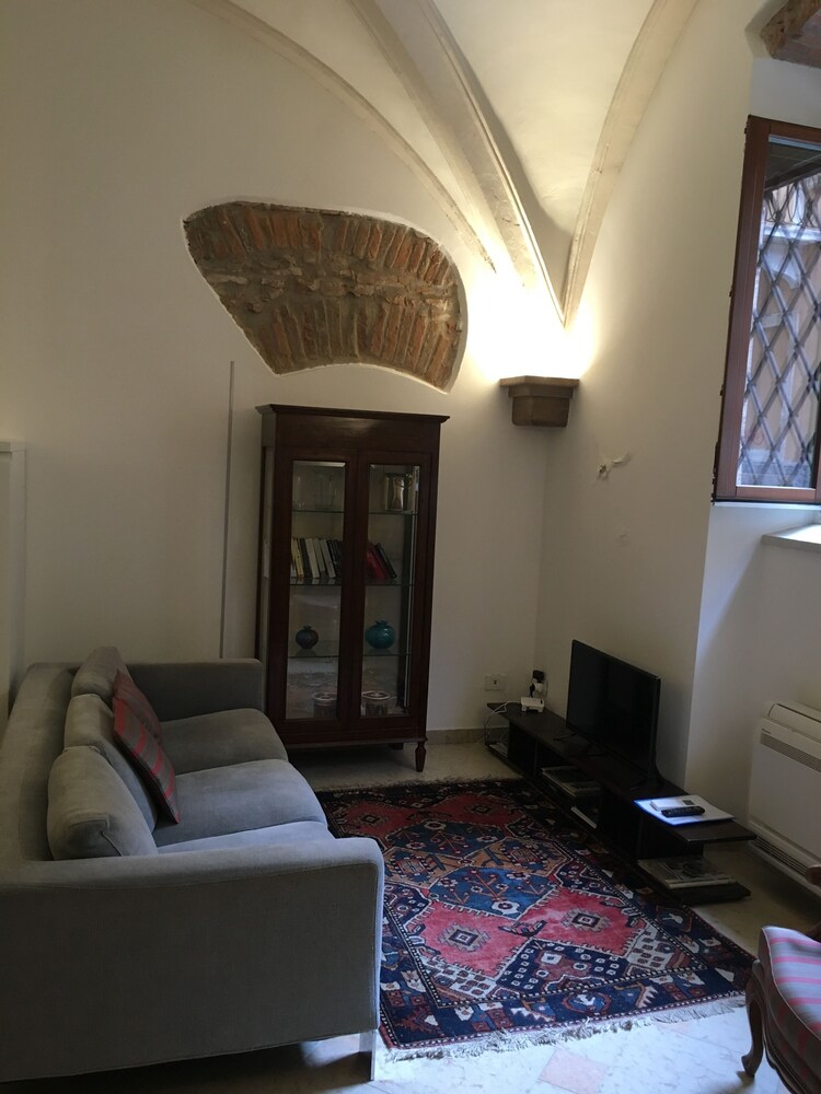 VeronaJourneys Emilei