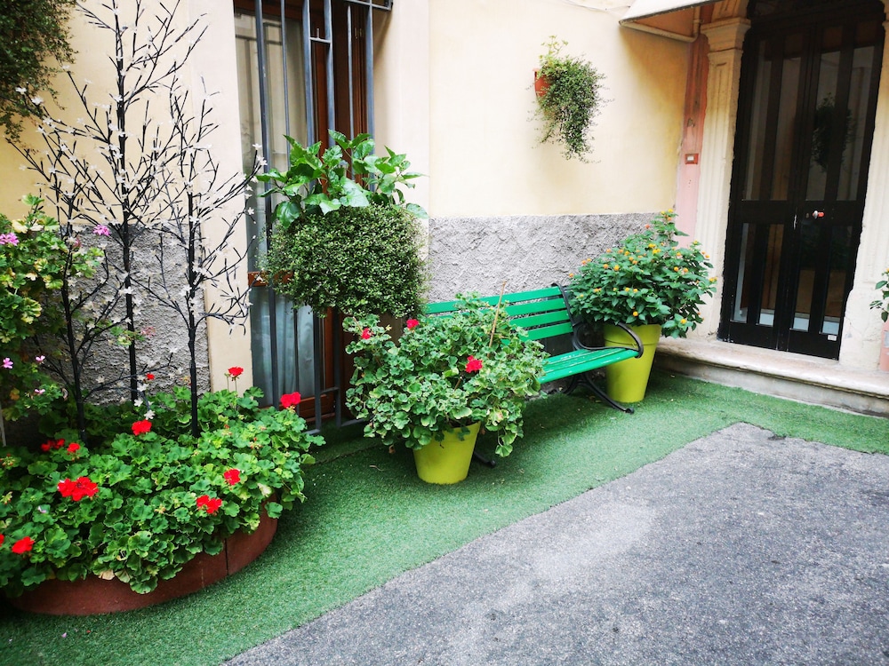 Giardino Giusti House