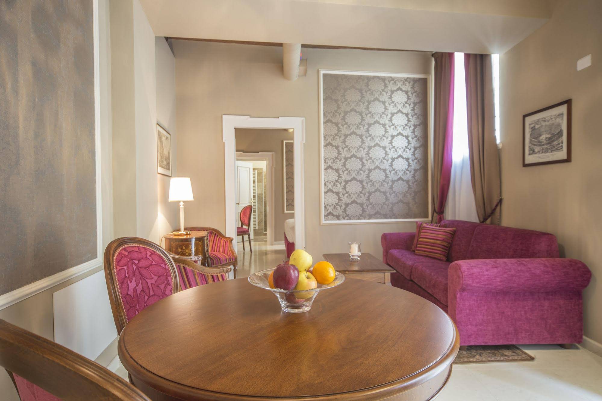 Lady Capulet Apartments