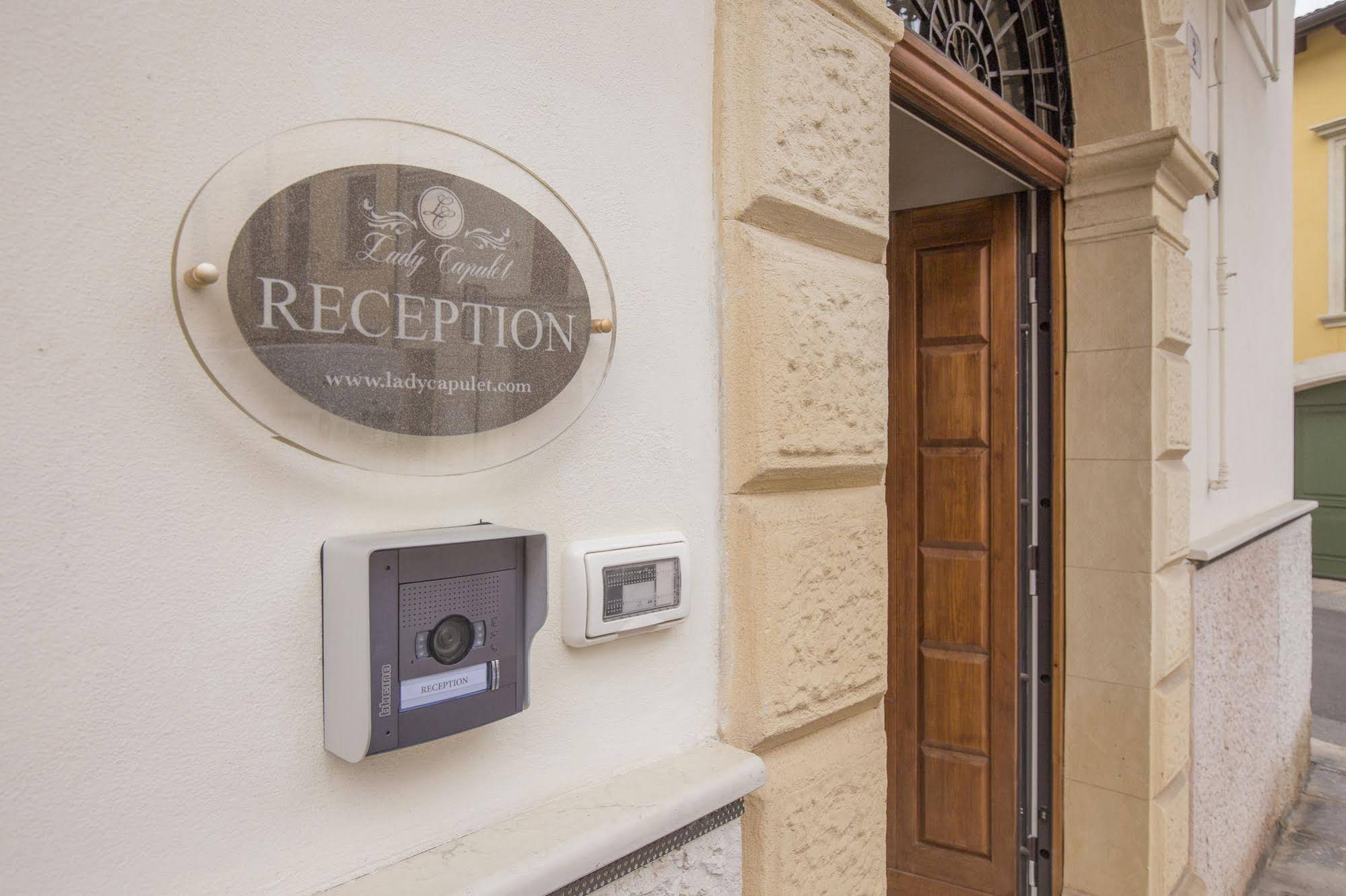 Lady Capulet Apartments