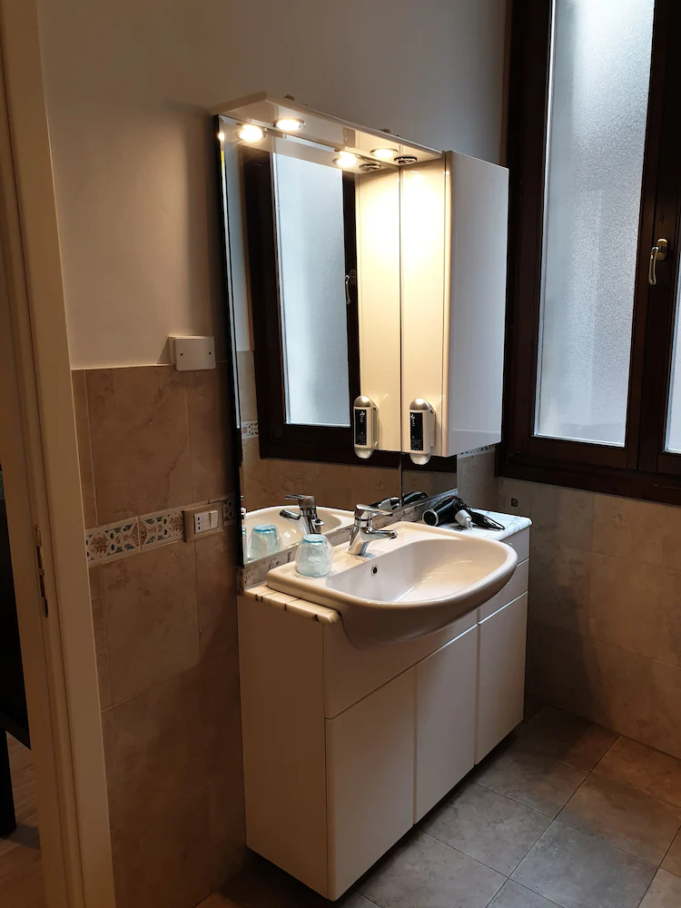 Lady Verona Residence