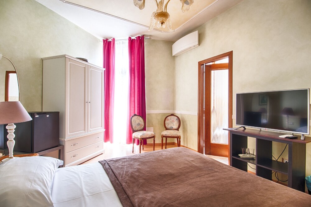 Lady Verona Residence