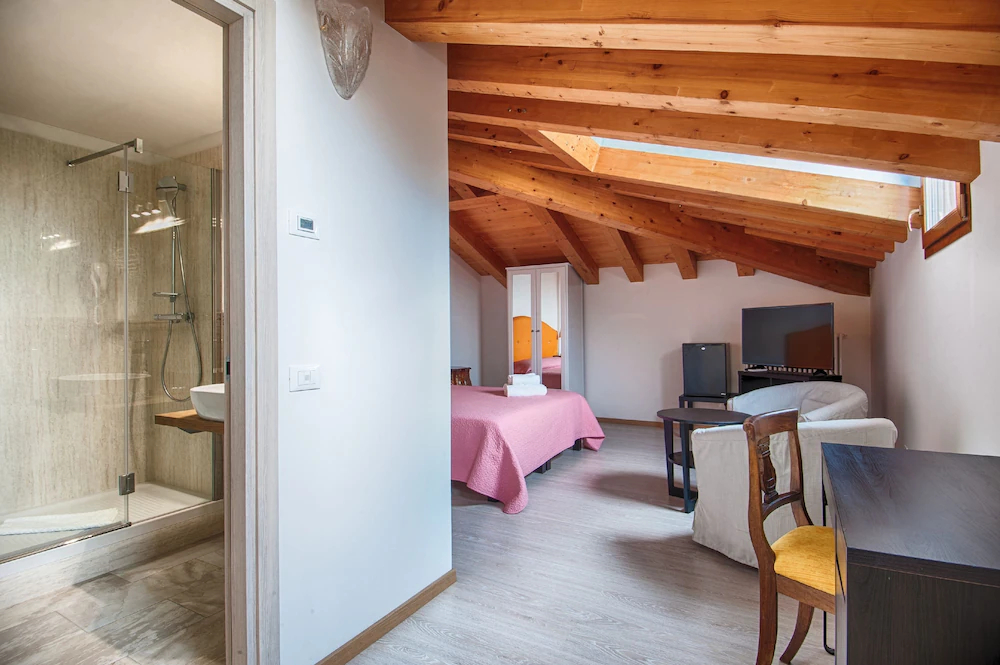 Lady Verona Residence