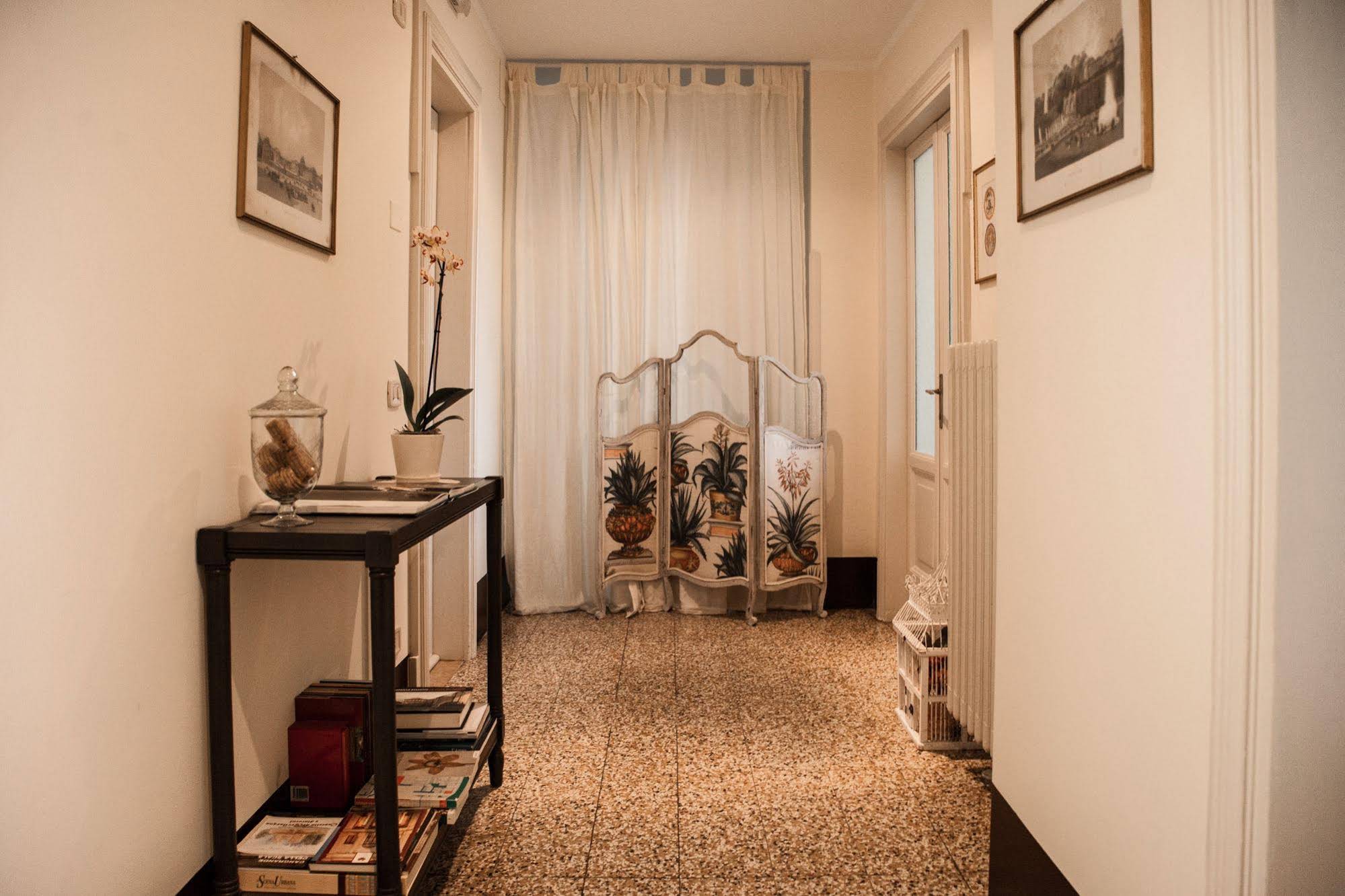 Le Flaneur Bed And Breakfast