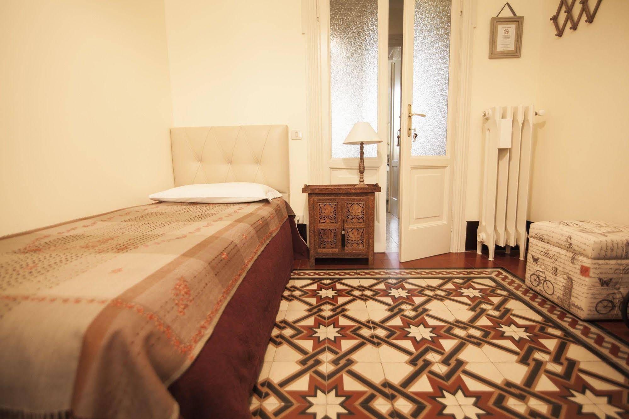 Le Flaneur Bed And Breakfast