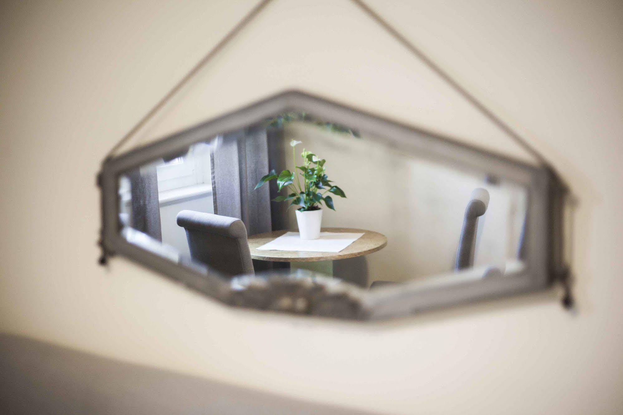 Le Flaneur Bed And Breakfast