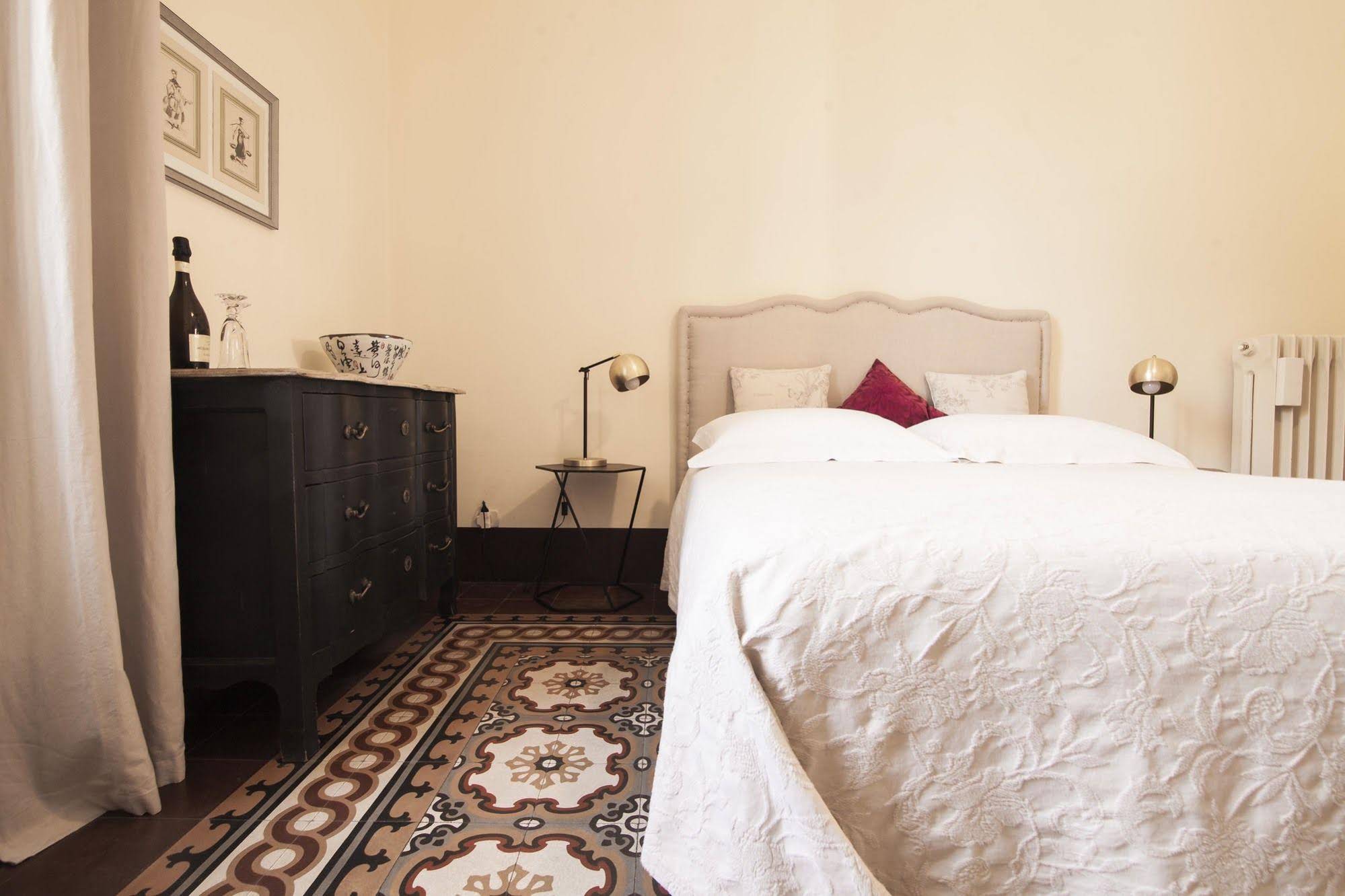 Le Flaneur Bed And Breakfast