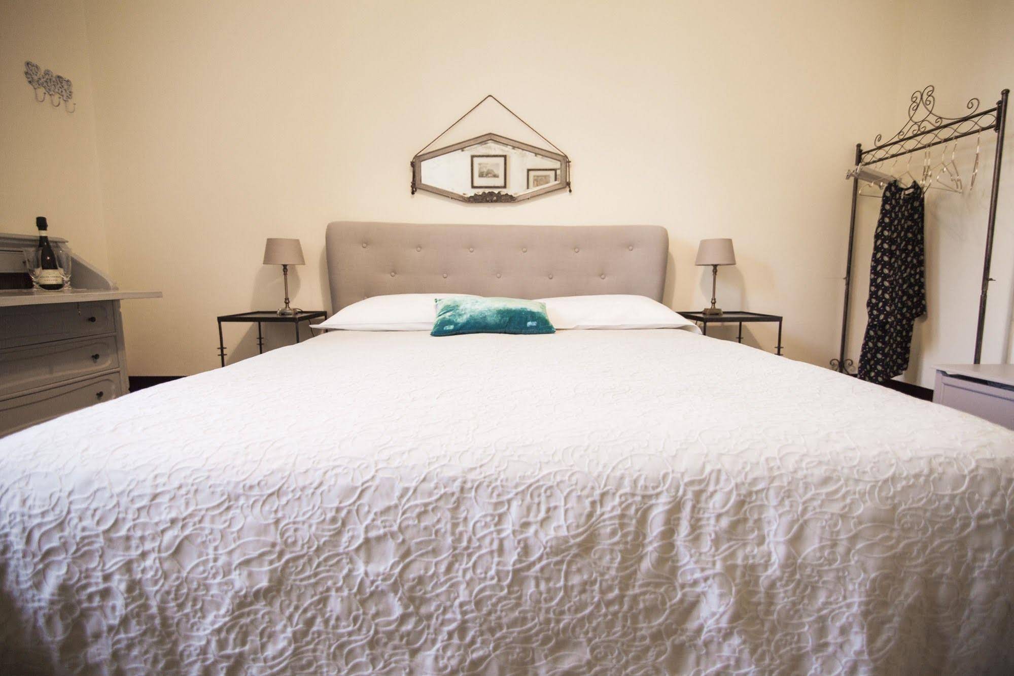 Le Flaneur Bed And Breakfast