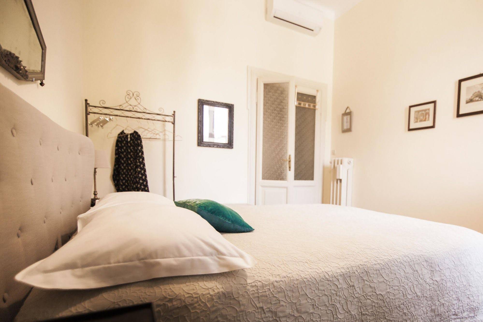 Le Flaneur Bed And Breakfast