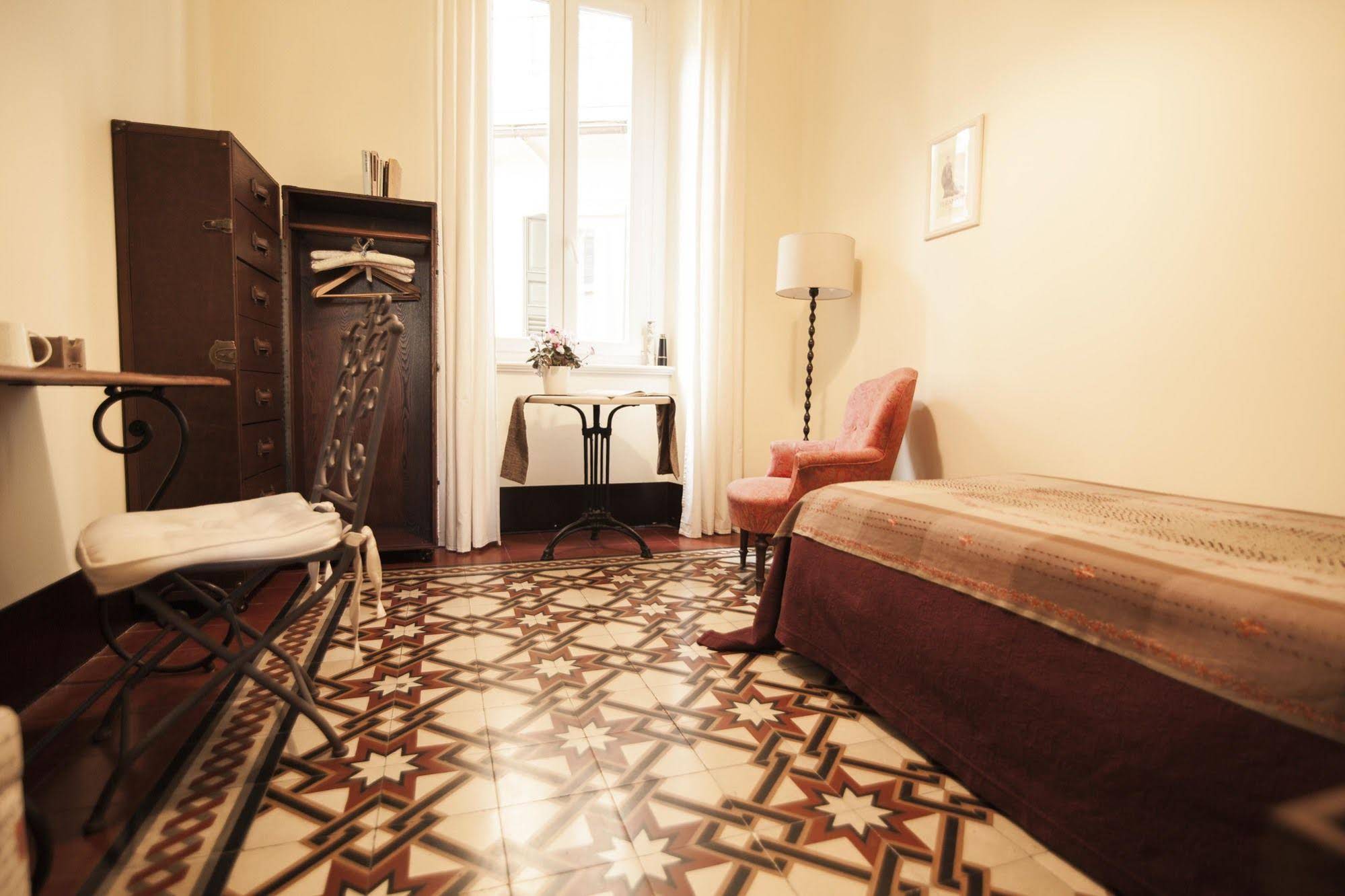 Le Flaneur Bed And Breakfast