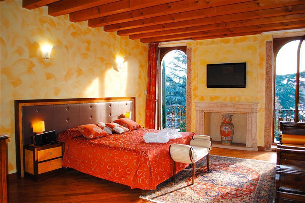 City Centre Rooms and Apartments