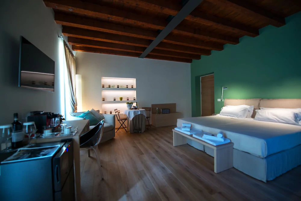 Massimago Wine Suites
