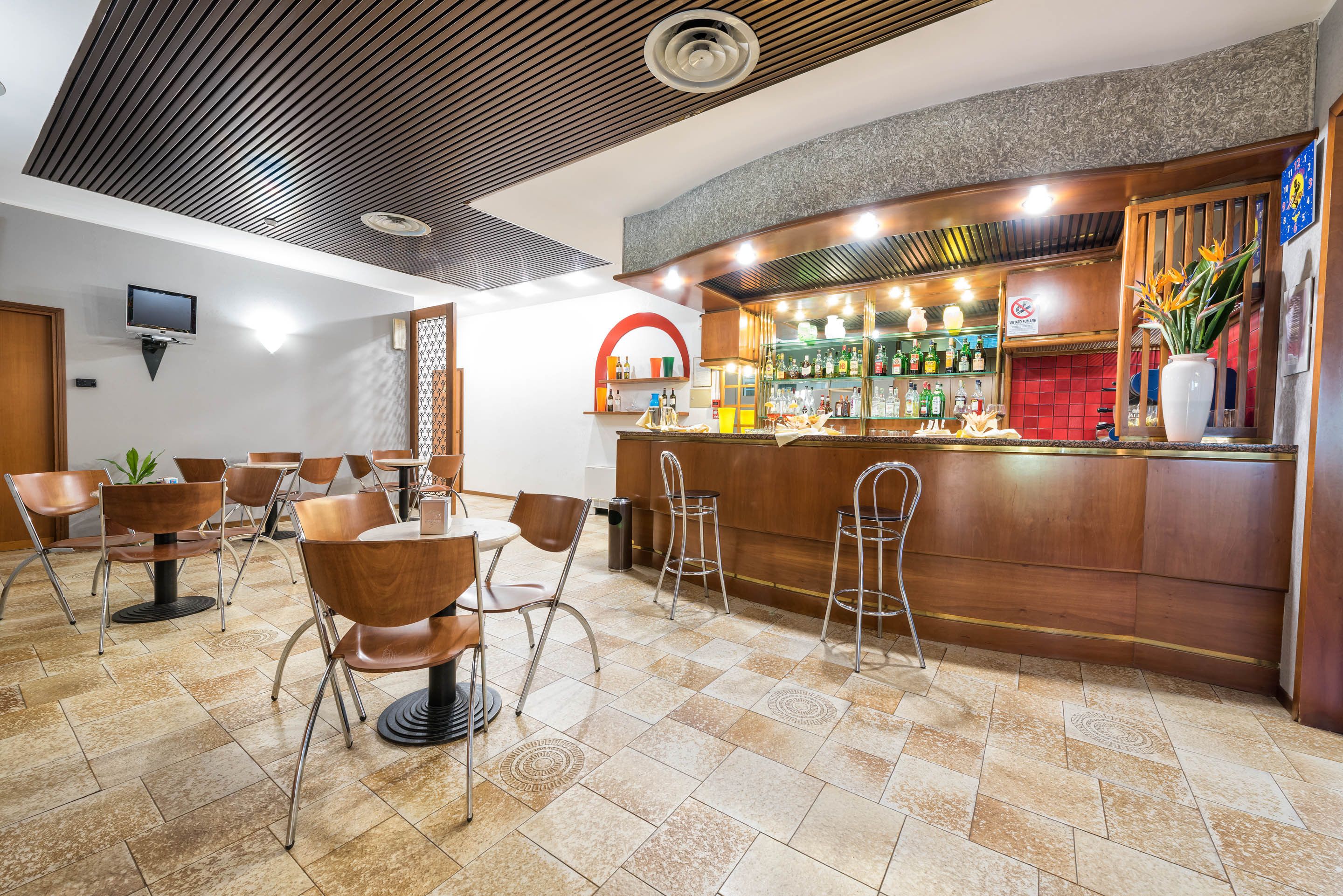 Muraless Art Hotel