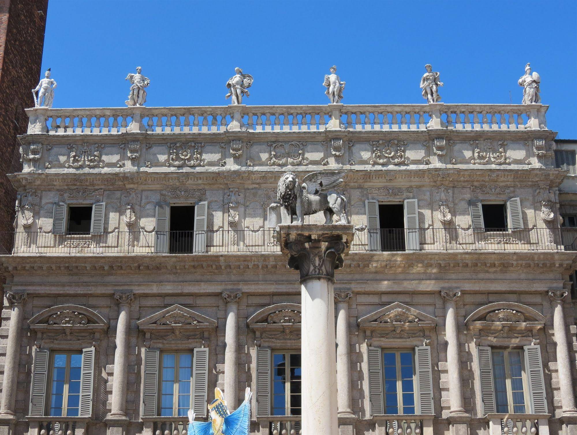 Palazzo Maffei
