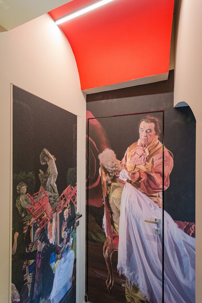 Theatrum Rooms And Apartments