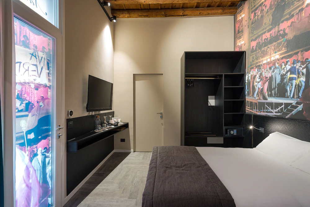 Theatrum Rooms And Apartments