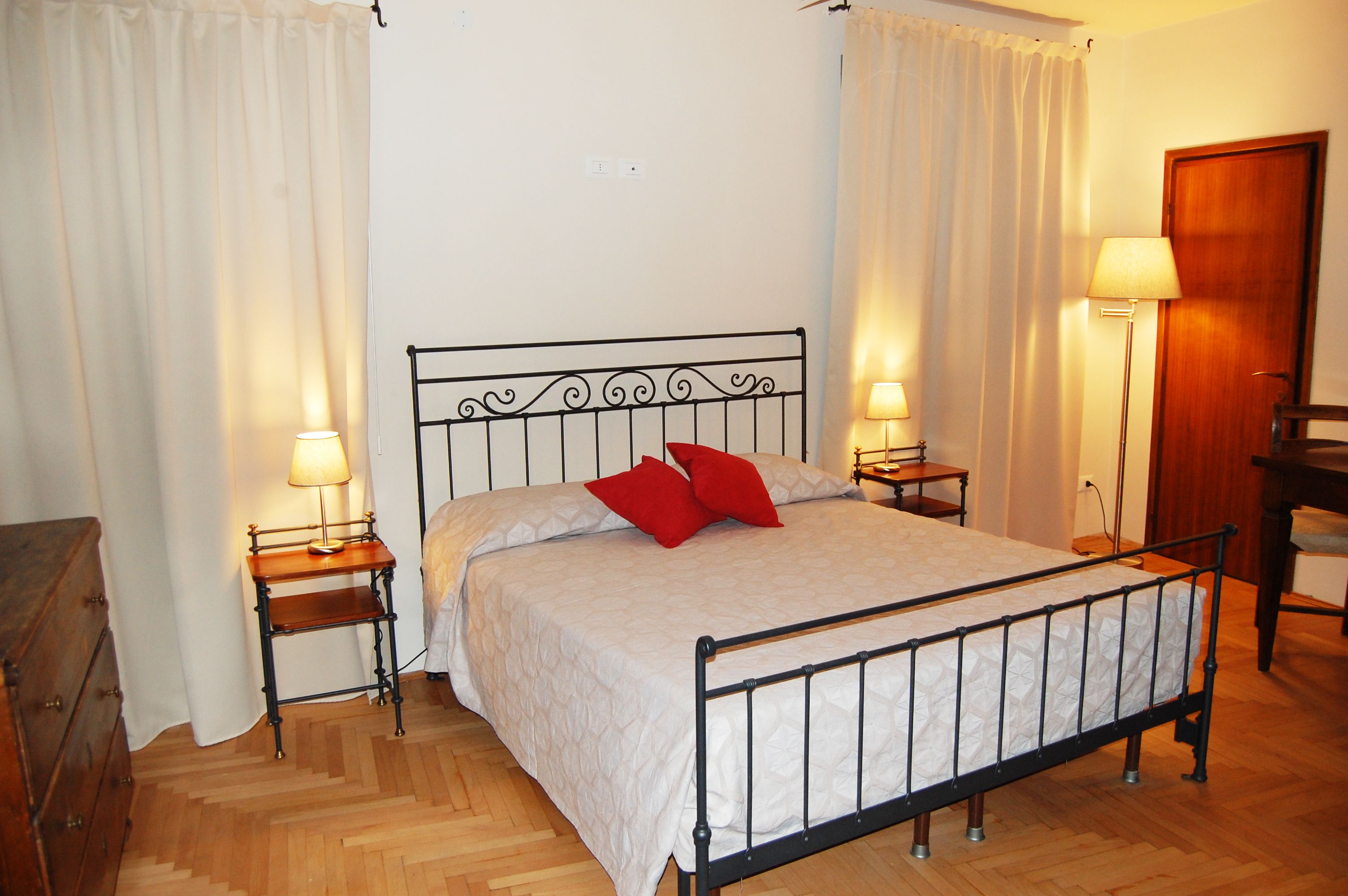Verona Centre Rooms Verona Walls