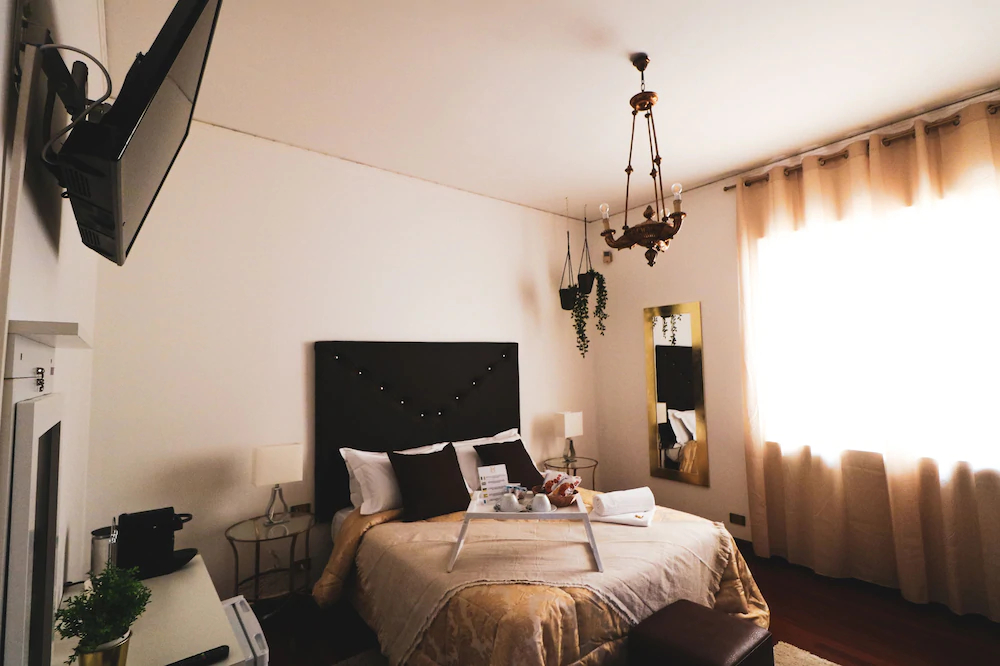 Vitti's Home Verona