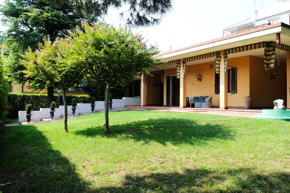Vitti's Home Verona
