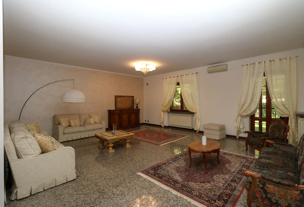 Vitti's Home Verona
