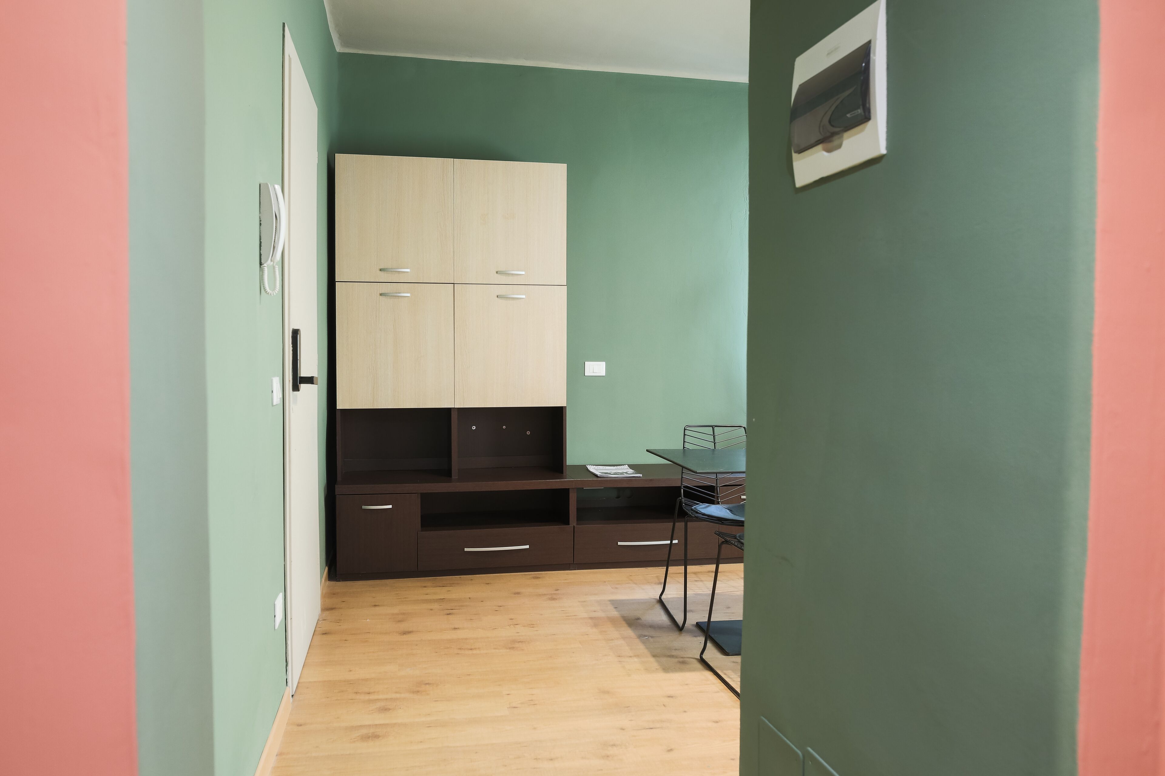 M32 Home