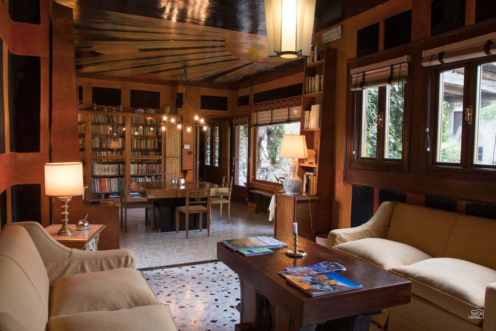 Castrum Di Serravalle