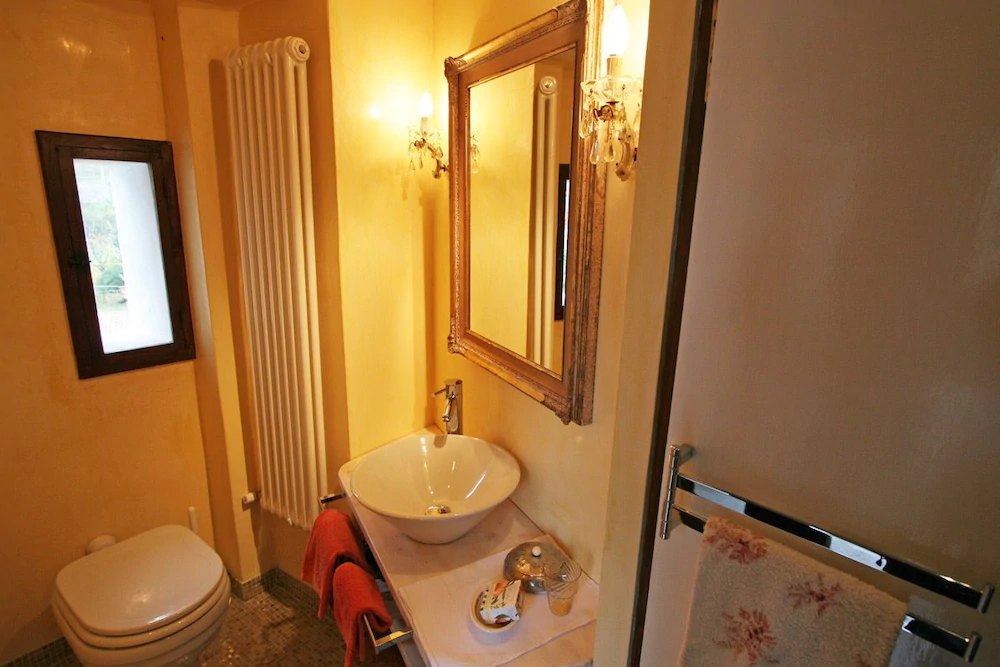 Castrum Di Serravalle