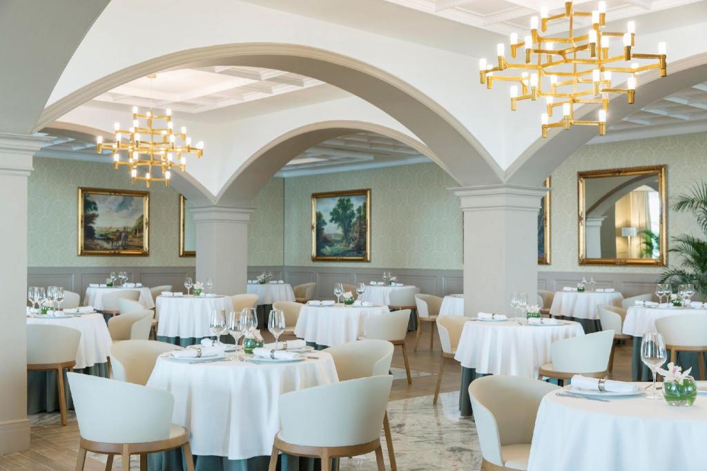 Excellence Oyster Bay