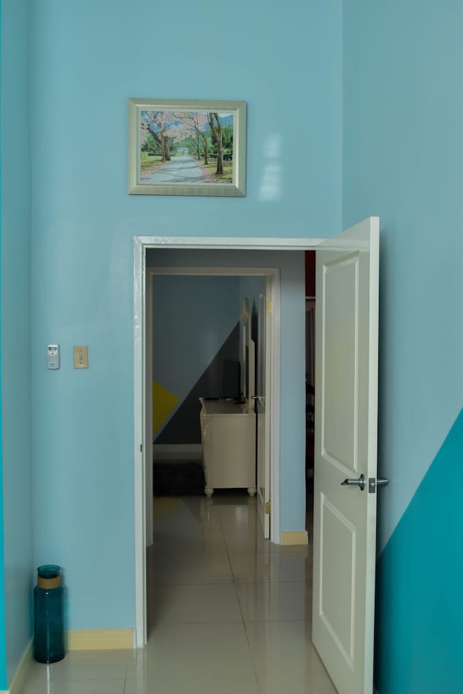 Caymanas Adrian's Vacation Rental Home