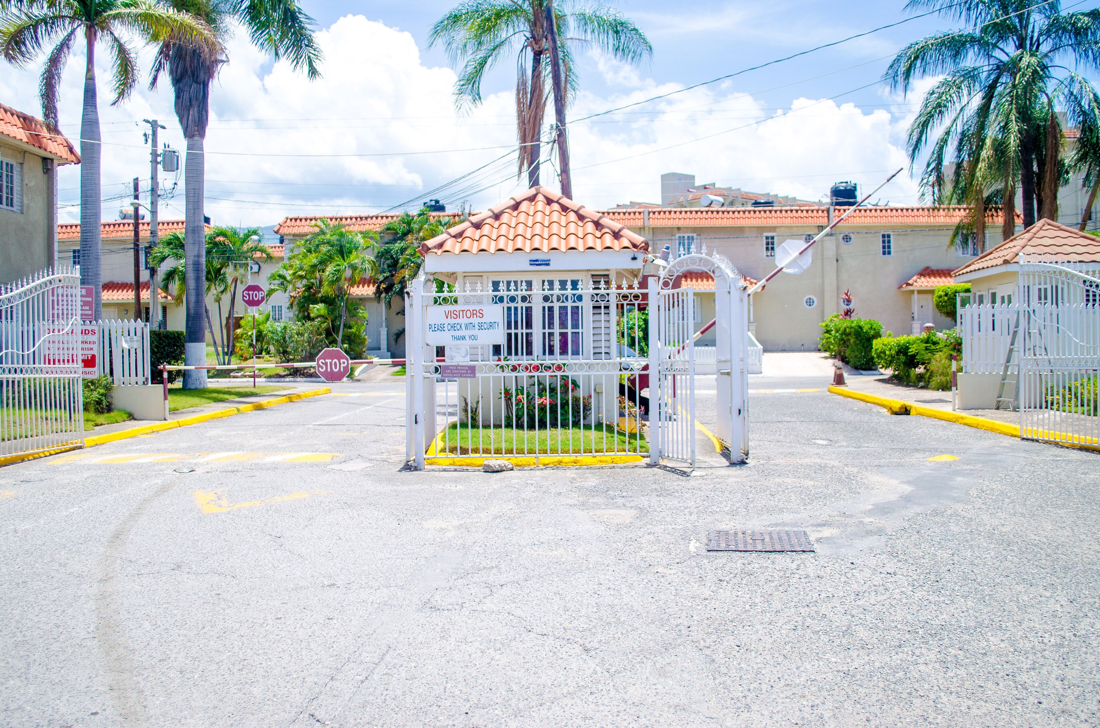 Oaklands Apartment Complex