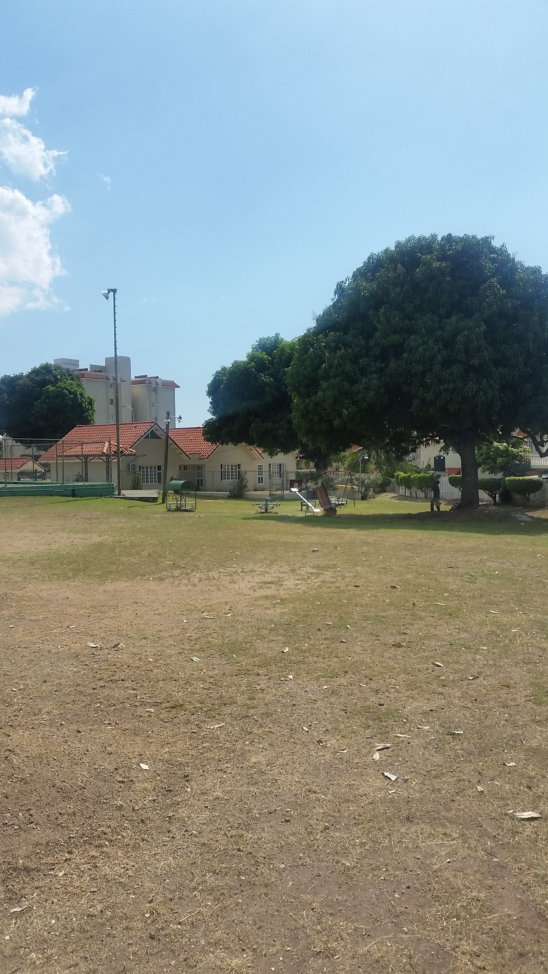 Oaklands Apartment Complex
