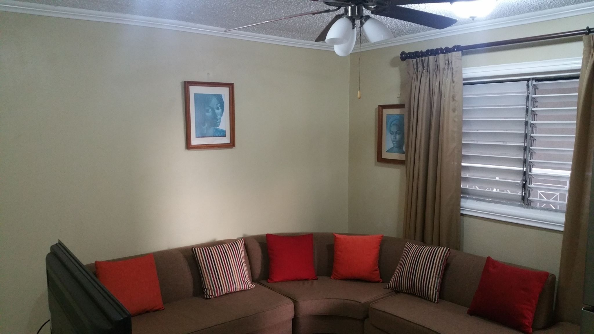 Oaklands Apartment Complex