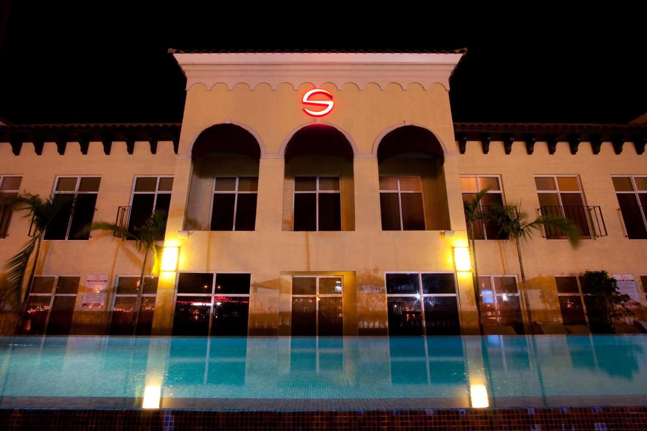 S Hotel Kingston