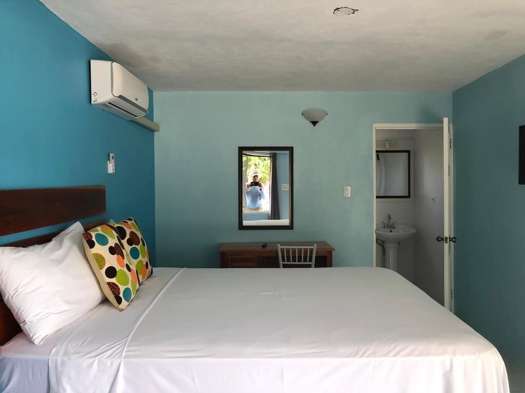 Airport Beach Hotel