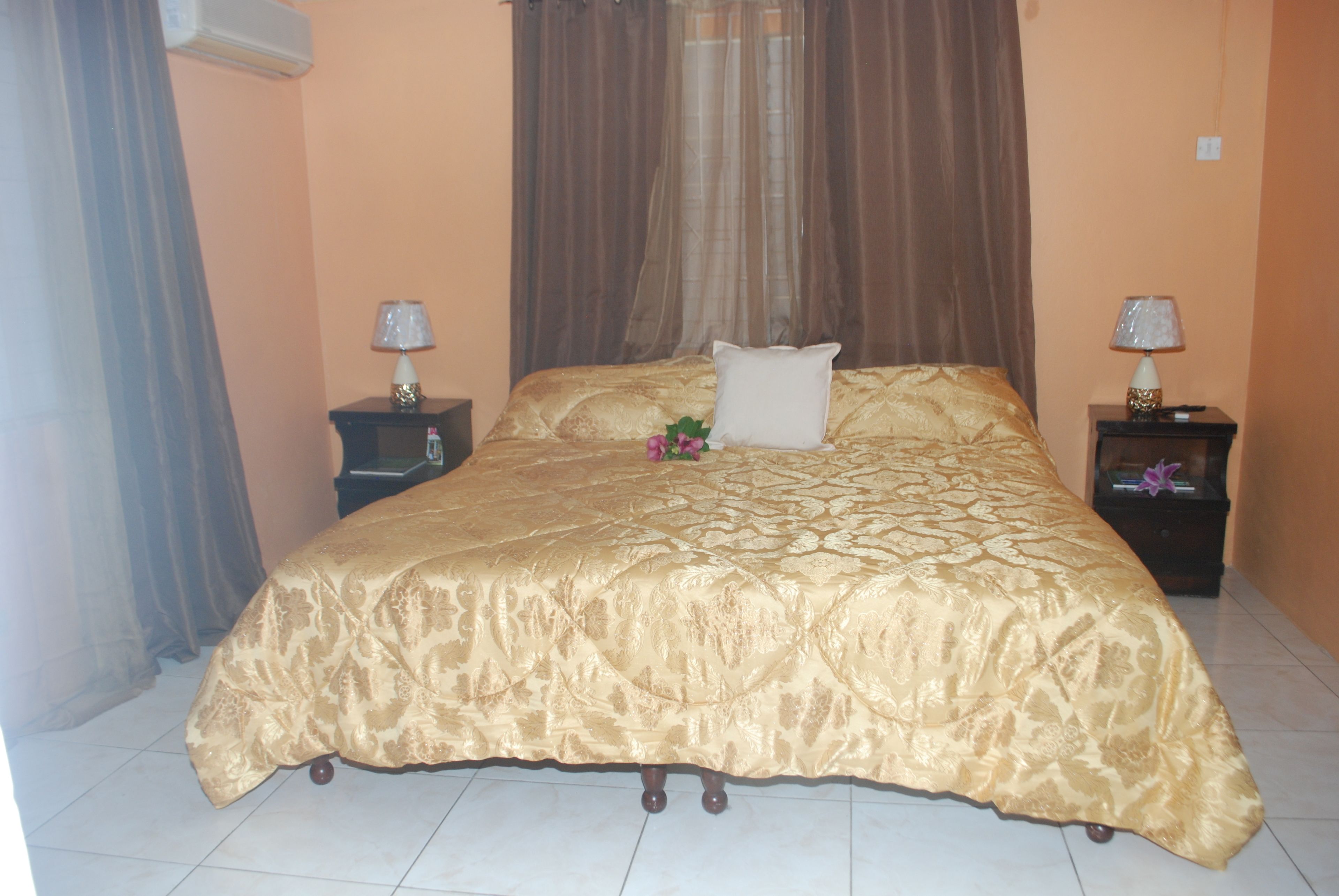 Enchanted Villas Inn