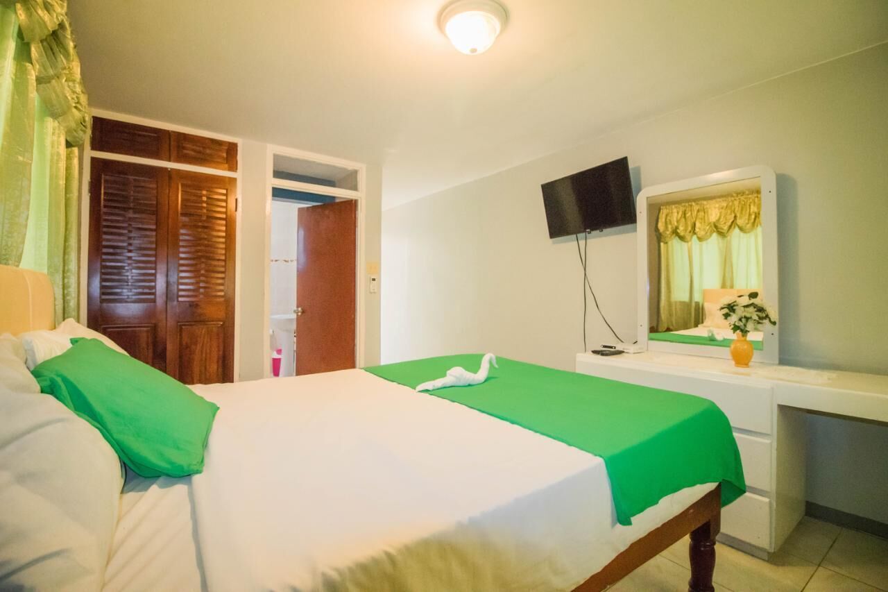 Enchanted Villas Inn