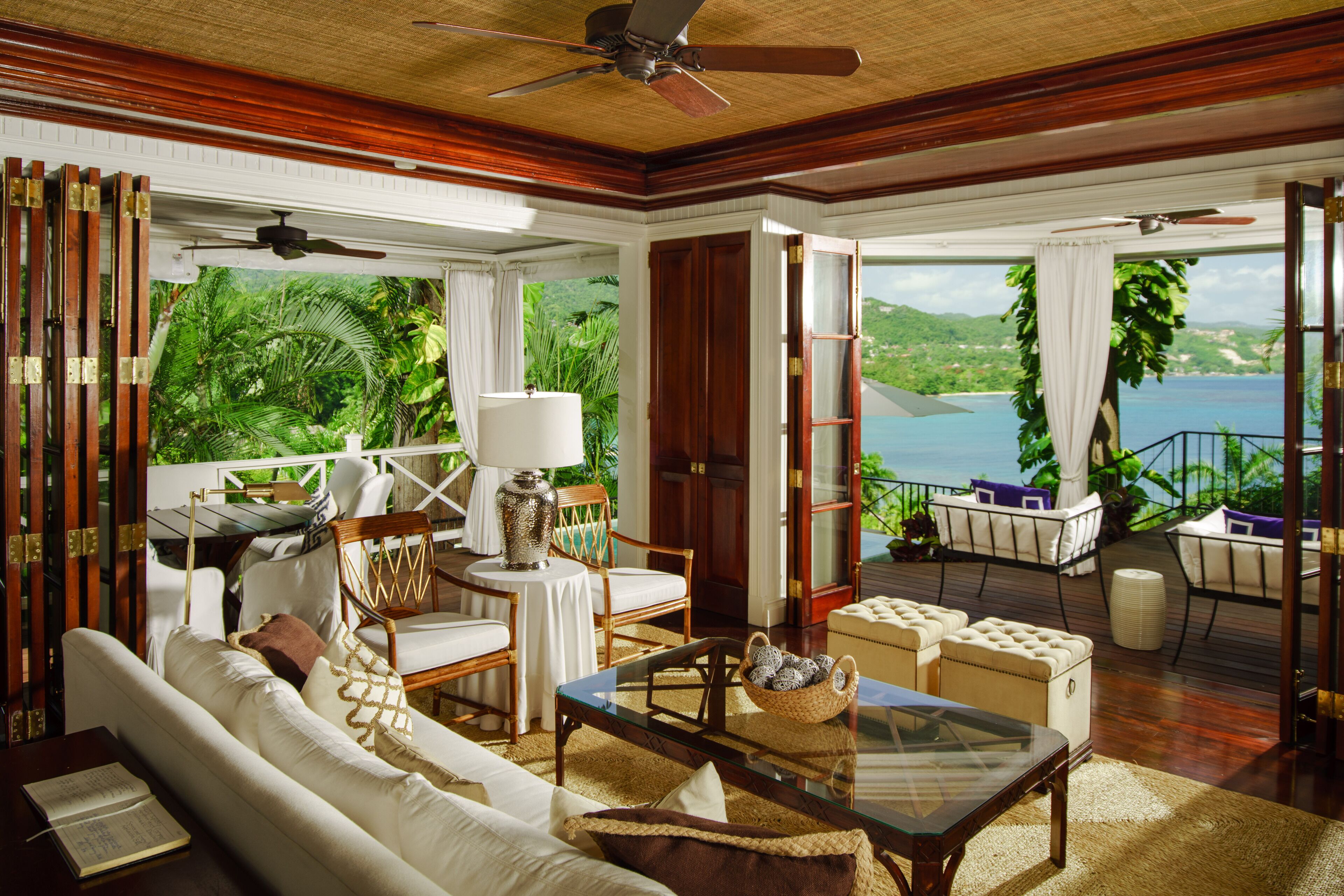 Round Hill Hotel & Villas