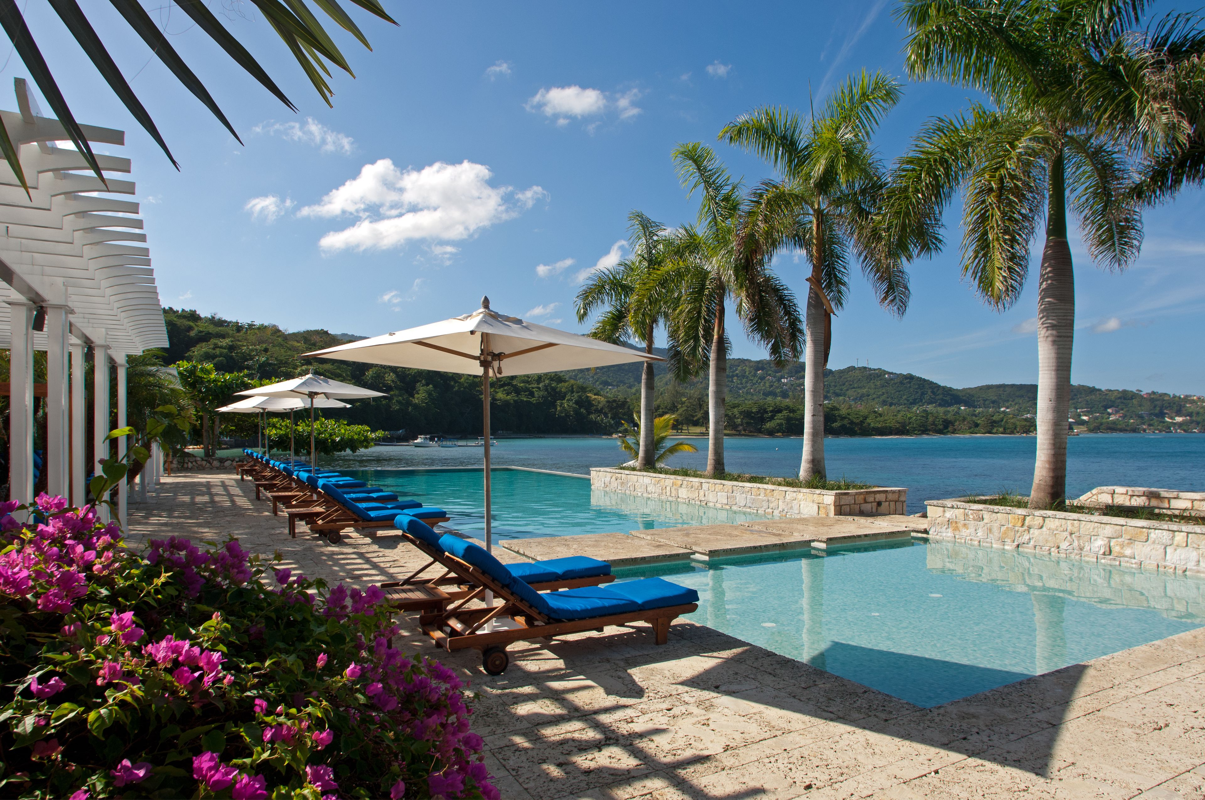 Round Hill Hotel & Villas