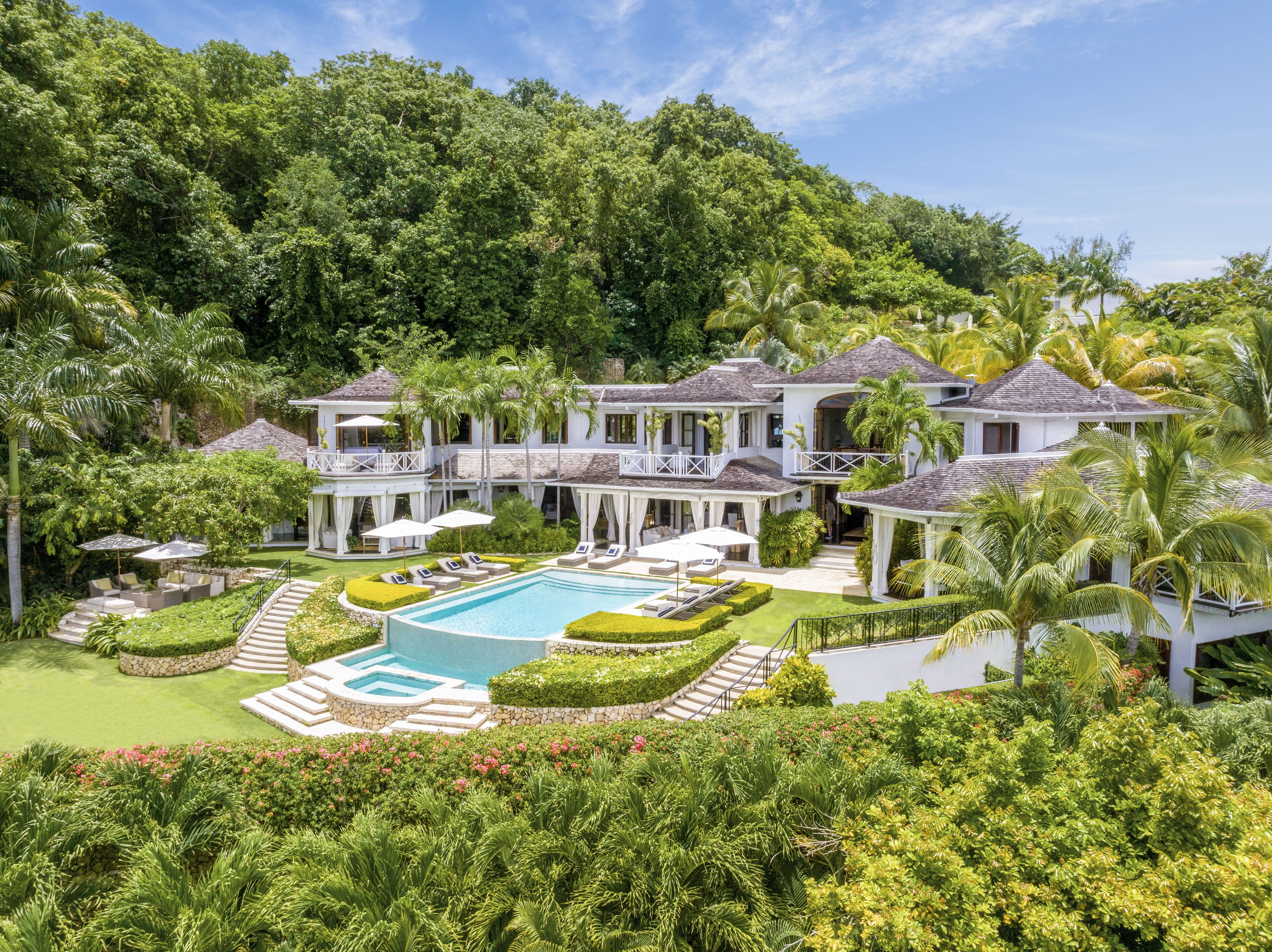 Round Hill Hotel & Villas