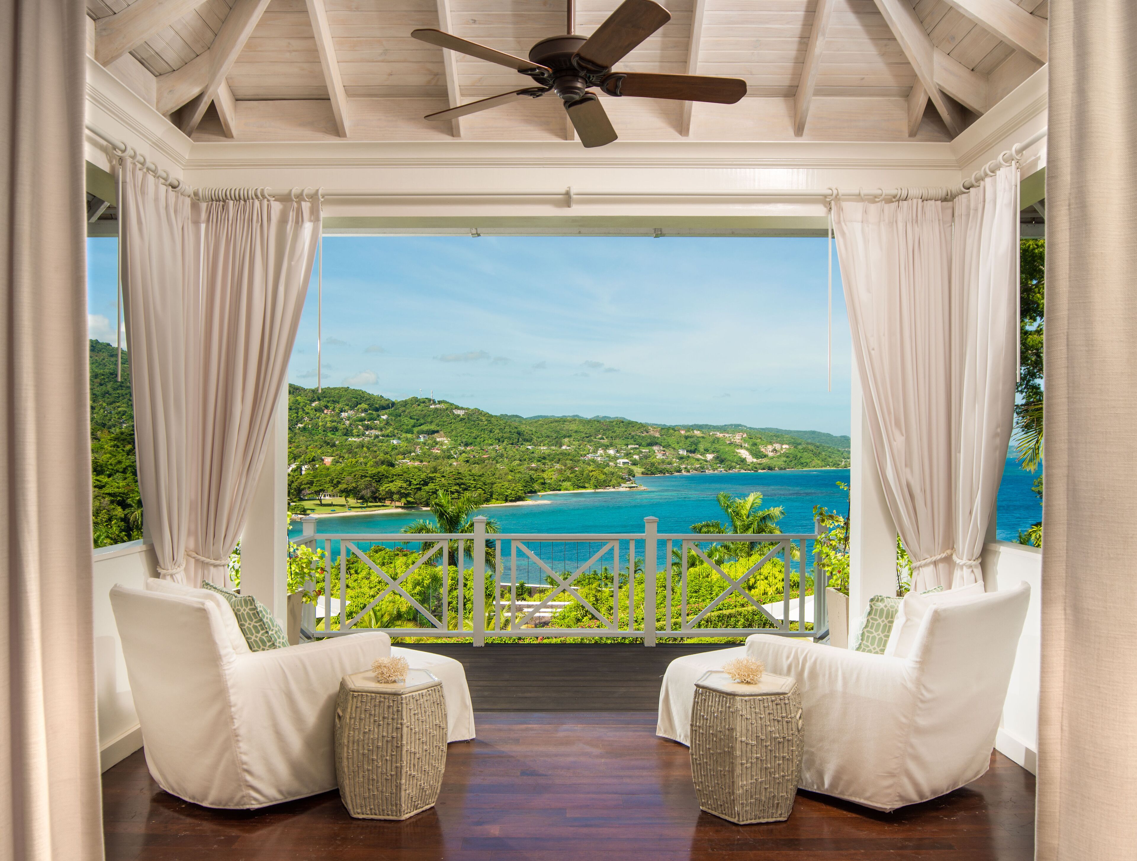 Round Hill Hotel & Villas