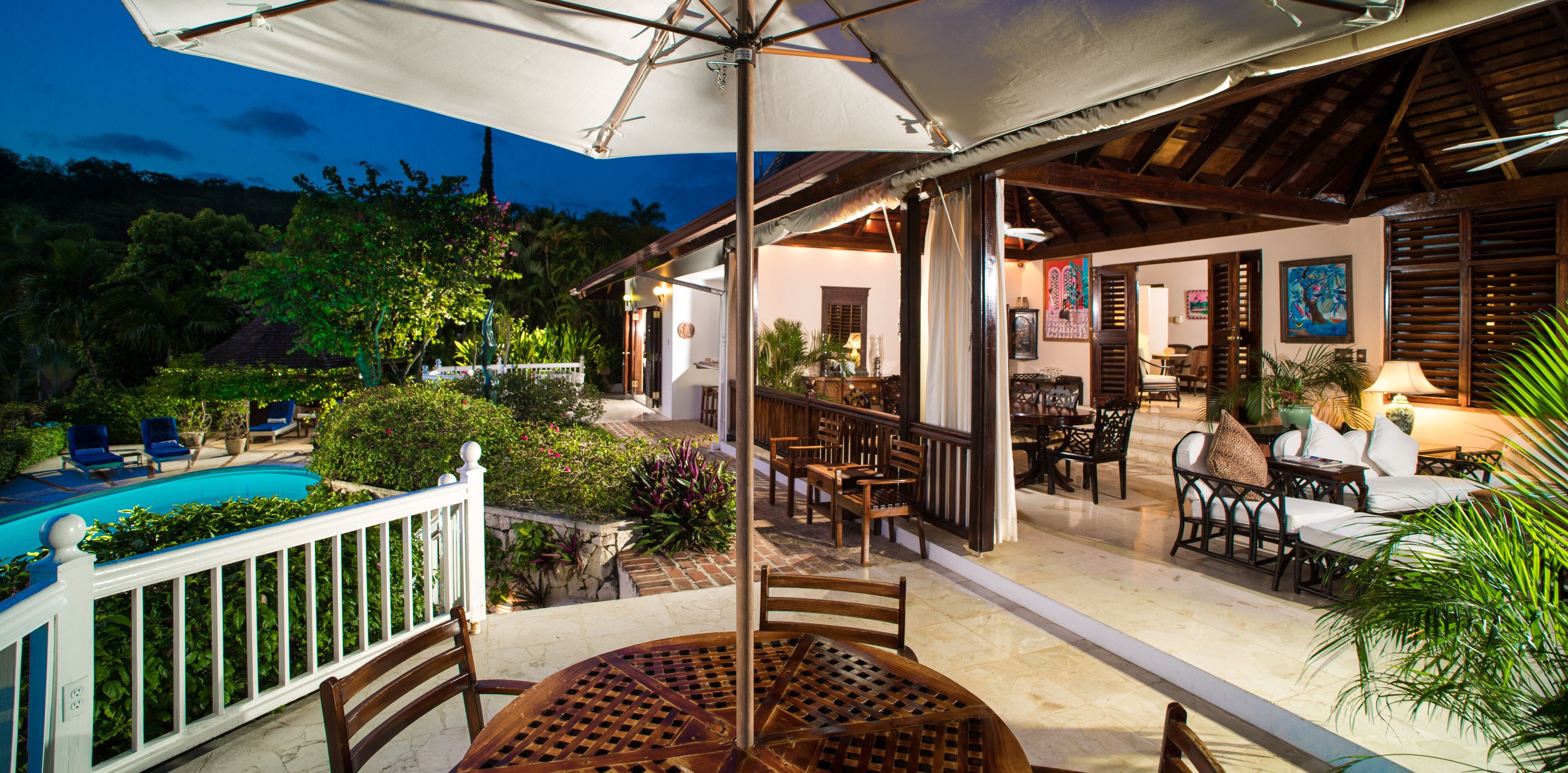Round Hill Hotel & Villas