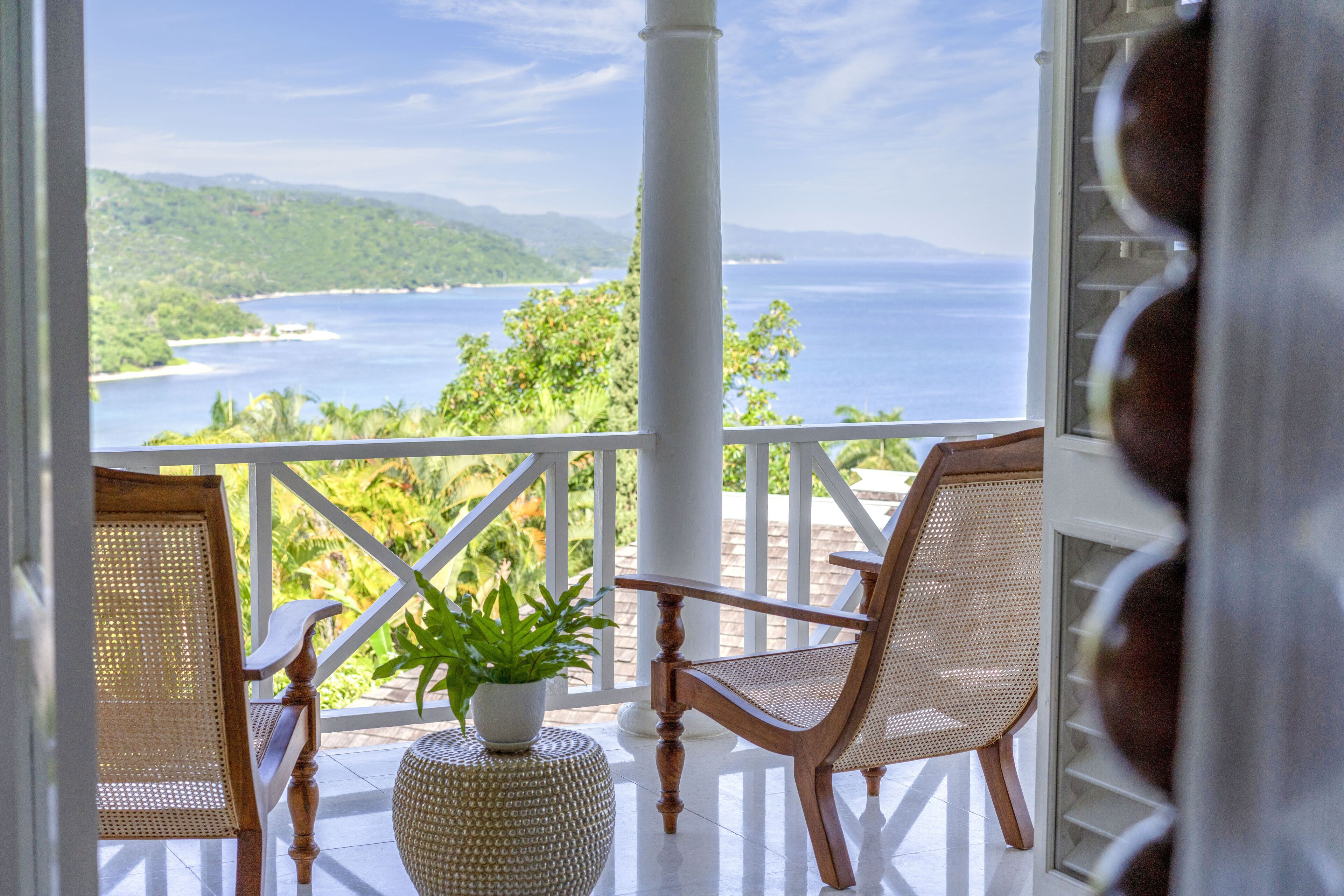 Round Hill Hotel & Villas
